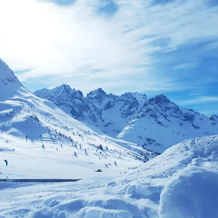 Le Cerf Che 3* La Salle-les-Alpes